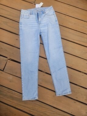 Light Blue Women's Straight-Leg Jeans